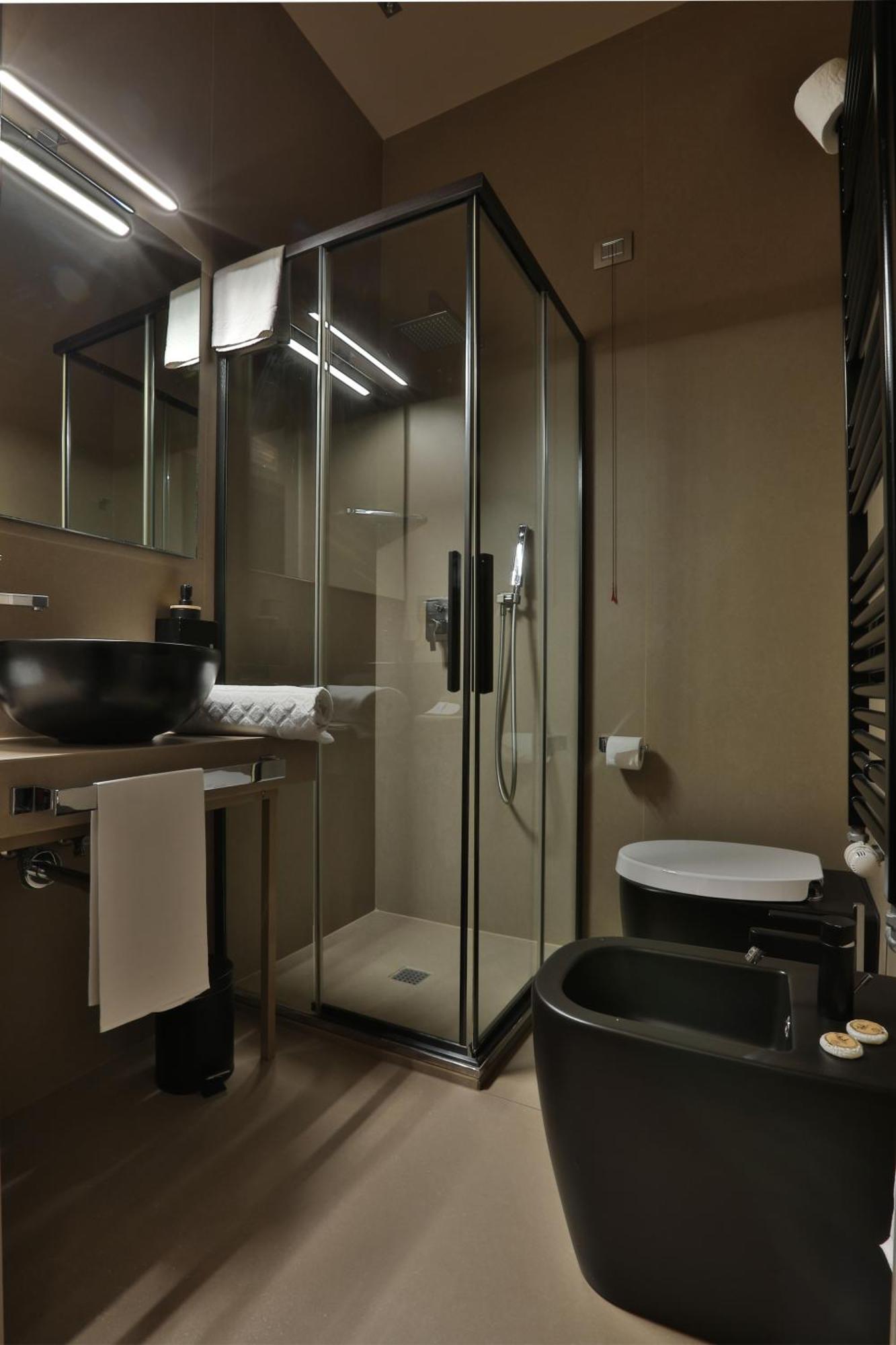 Forvm Boutique Hotel Trieste Oda fotoğraf